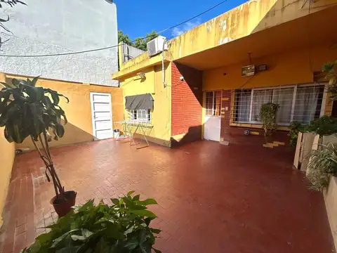 VENTA CASA 5 AMBIENTES EN SAN MARTIN