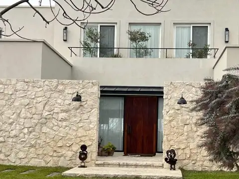 Casa en Venta en Albanueva, Countries y Barrios Cerrados en Tigre
