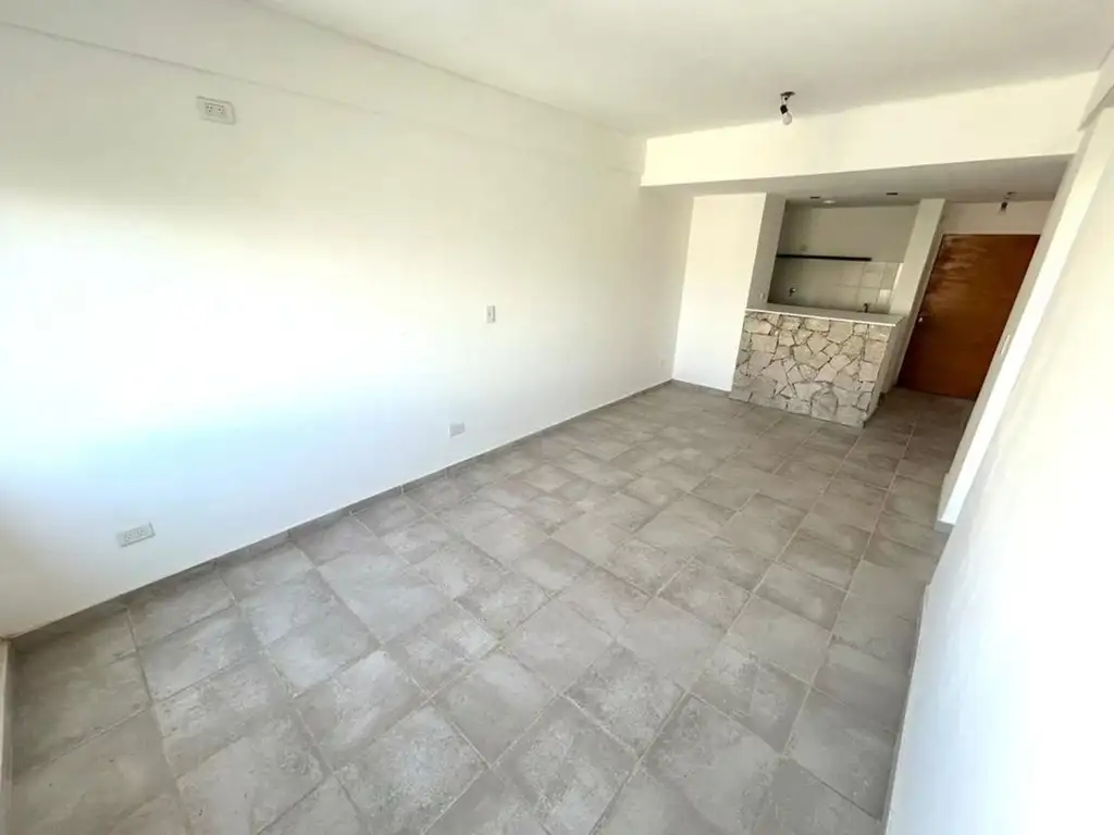 13 e/ 62 y 63 1496 Piso 5 Dpto a 1400