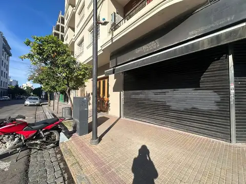 Local en Alquiler 25 años