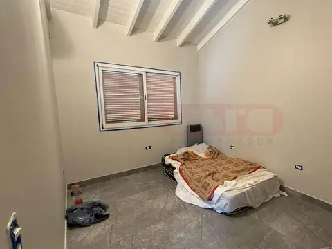 Depto Tipo Casa 5 ambientes con 2 baños