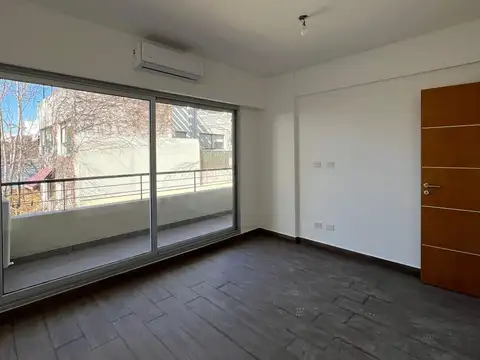 Departamento en Venta en Chacarita, USD 220.000