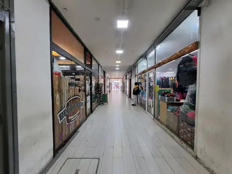 Local comercial en venta - galería calle mitre