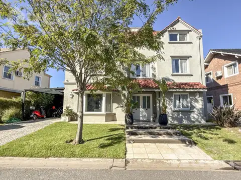 Casa en venta 4 dormitorios en Barrio Los Ceibos