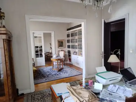 Edificio Bustillo- Tucumán 1400. Departamento de 9 ambientes.