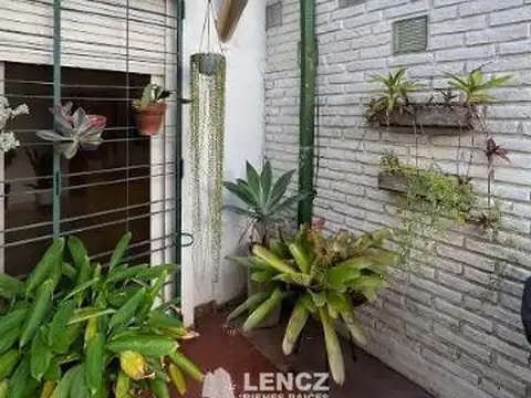 Depto Tipo Casa 3 ambientes con 1 baño