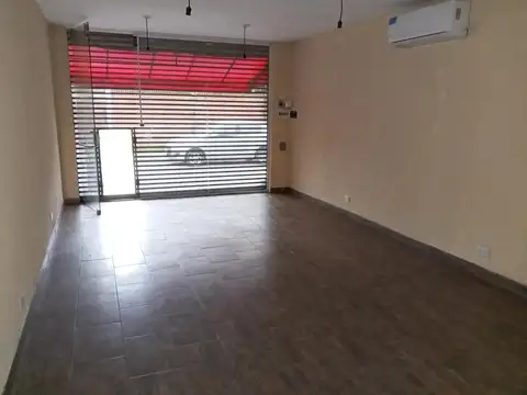 LOCAL EN ALQUILER VILLA CASTELS 10 E/ 499 y 500