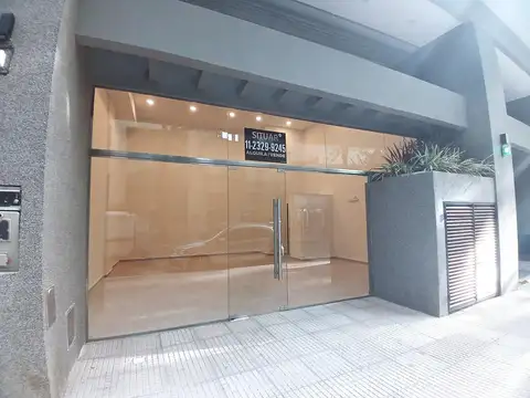 Espectacular LOCAL a Estrenar de Doble altura con Posibilidad de Entrepiso APTO TODO DESTINO