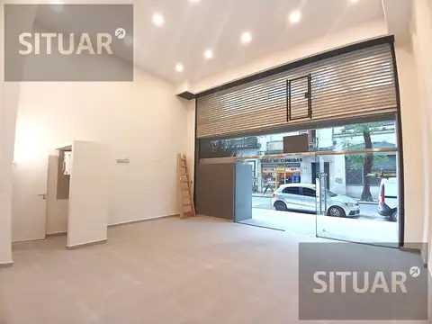Espectacular LOCAL a Estrenar de Doble altura con Posibilidad de Entrepiso