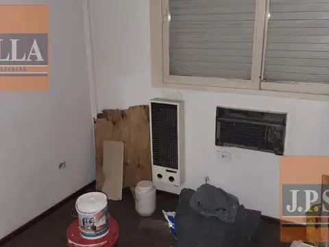 Dpto / oficina 3 amb   1 piso - 66 m² Edificados c/ Terraza y baulera - S.Justo (Ctro)