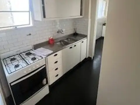 Departamento 7 ambientes con 2 baños