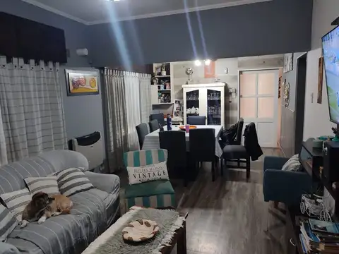 VENTA/PERMUTA CASA EN  BERAZATEGUI