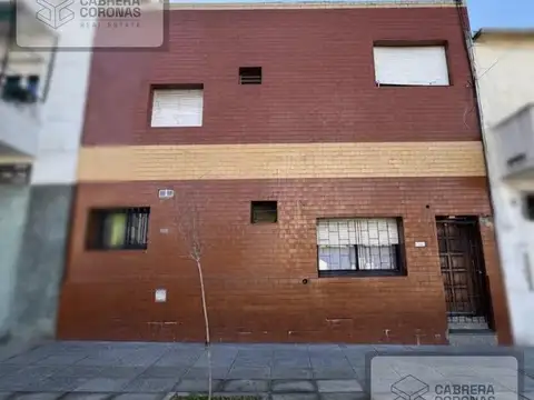 PH 4 AMB ENTRANDA INDEPENDIENTE PATIO Y TERRAZA