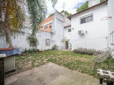 Casa 5 ambientes con 2 baños