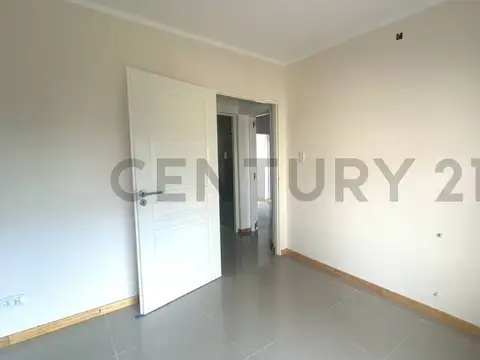 Casa de 3 Dormitorios a solo 4 cuadras del centro. VENADO TUERTO