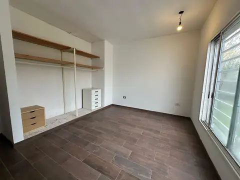 Casa en Alquiler en Arturo Segui, $ 600.000
