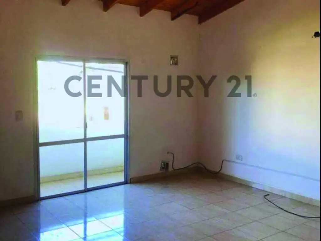 64 E/ 122 Y 123 , Piso 1