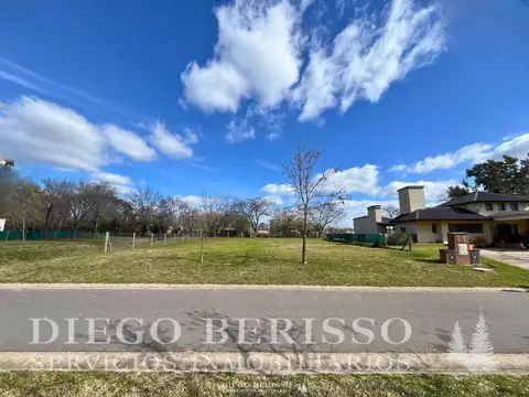 TERRENO CON MEJORAS - 1075 m2 en BARRIO PRIVADO MONET 100