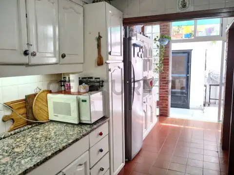 PH 3 AMBIENTES CON PATIO EN CASEROS, TRES DE FEBRERO