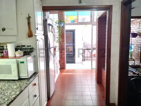 Miguel de Azcuenaga 3500, Piso 0