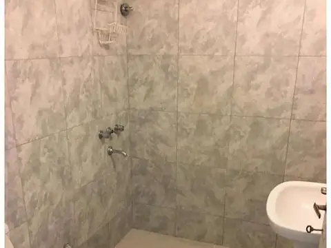 Depto Tipo Casa 2 ambientes con 1 baño