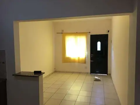 Depto Tipo Casa en Alquiler de 2 ambientes