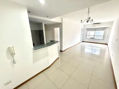 Departamento 2 ambientes en Alquiler centro de Banfield Este a metros de la Estación