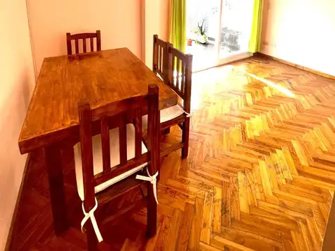 2 AMB C/B.EXP,60 MTS TOT,FTE C/BALCÓN TERRAZA,MUY LUM,COC INDPTE C/ESP. P/LAVARROPA,EXC. UBICACIÓN