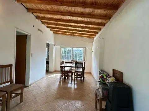 Quinta en Venta con 2 cocheras