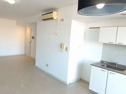 Av Alvarez Thomas 900, Piso 7
