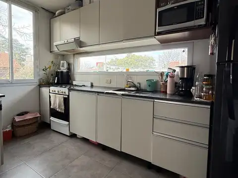 Depto Tipo Casa 3 ambientes con 2 baños