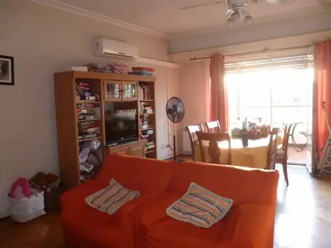 Departamento 5 ambientes con 1 baño