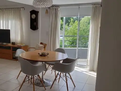 Departamento en Venta en Adrogue, USD 180.000