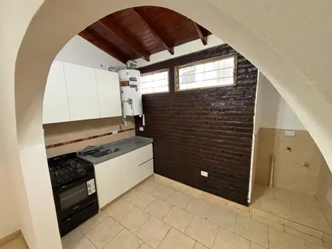 Depto Tipo Casa en Alquiler en Ciudadela, $ 550.000