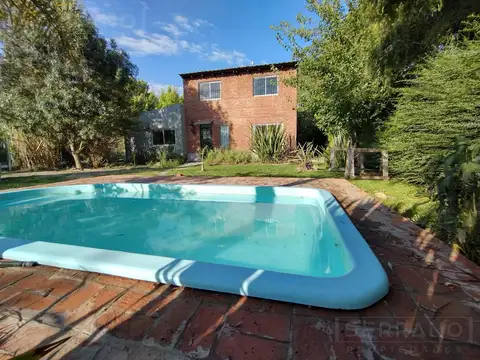 NOT. Venta Casa 3 Ambientes Con Pileta Barrio Parque Sakura, Exaltación de la Cruz