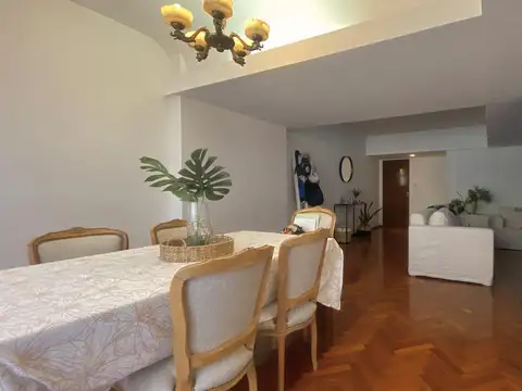 Venta Departamento Reciclado Categoria Tres Dormitorios Suite Cochera. Centro