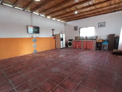 VENTA CASA/QUINCHO CON PISCINA CORRALITOS GLLÉN