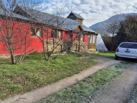 Casa 3 ambientes con 2 baños