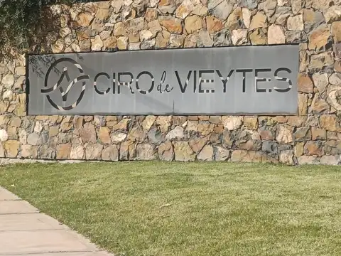 CASA EN VENTA BARRIO PRIVADO EN MAIPU