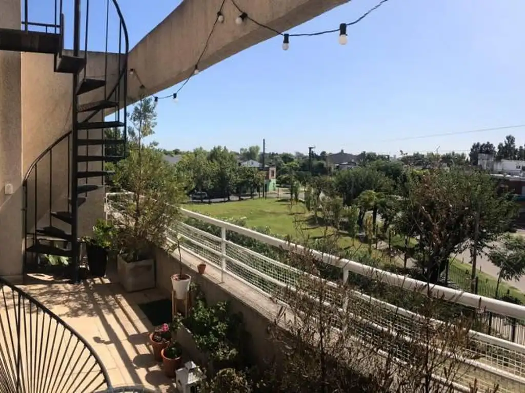Sucre al 2850 - Beccar -