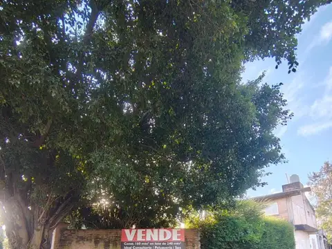 Casa esquina en Alquiler Yerba Buena