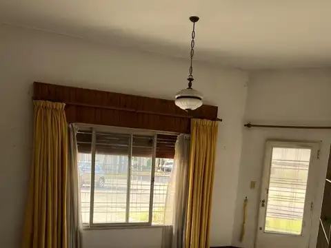 Casa en Venta en Banfield, USD 90.000