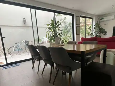 Venta PH 4 Ambientes en 2 Plantas Sin Expensas Reciclado Con Patio