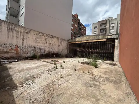 General Bartolomé Mitre 2400