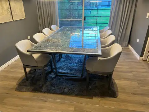 Casa 6 ambientes con 4 baños