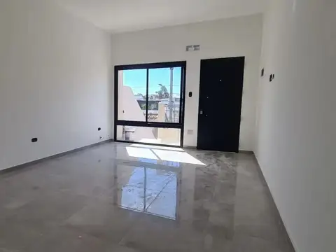 Depto Tipo Casa en Venta de 2 ambientes
