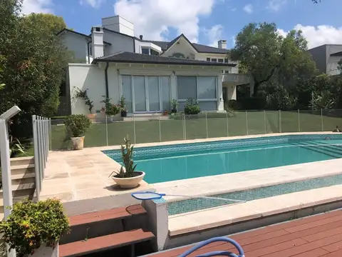 Casa en Venta de 4 dormitorios