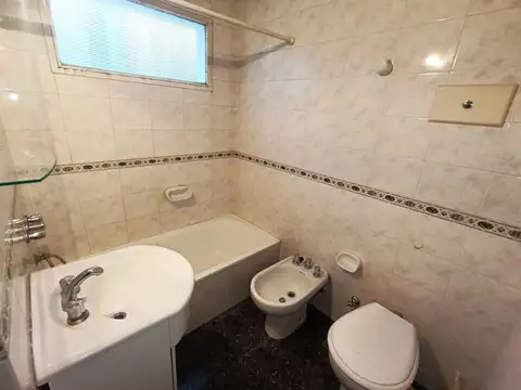 Departamento 4 ambientes con 2 baños