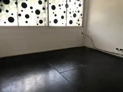 Local en Alquiler en Francisco Alvarez, $ 800.000