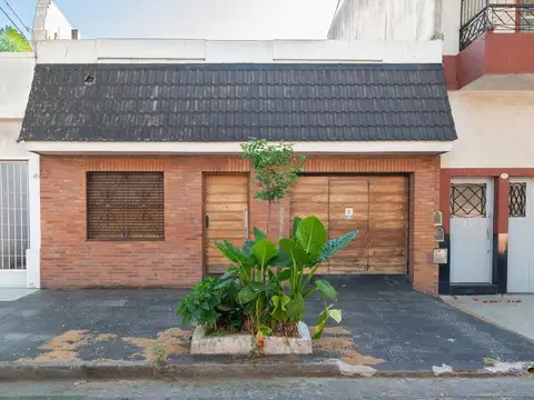 VENTA CASA 4 AMBIENTES NUEVA POMPEYA